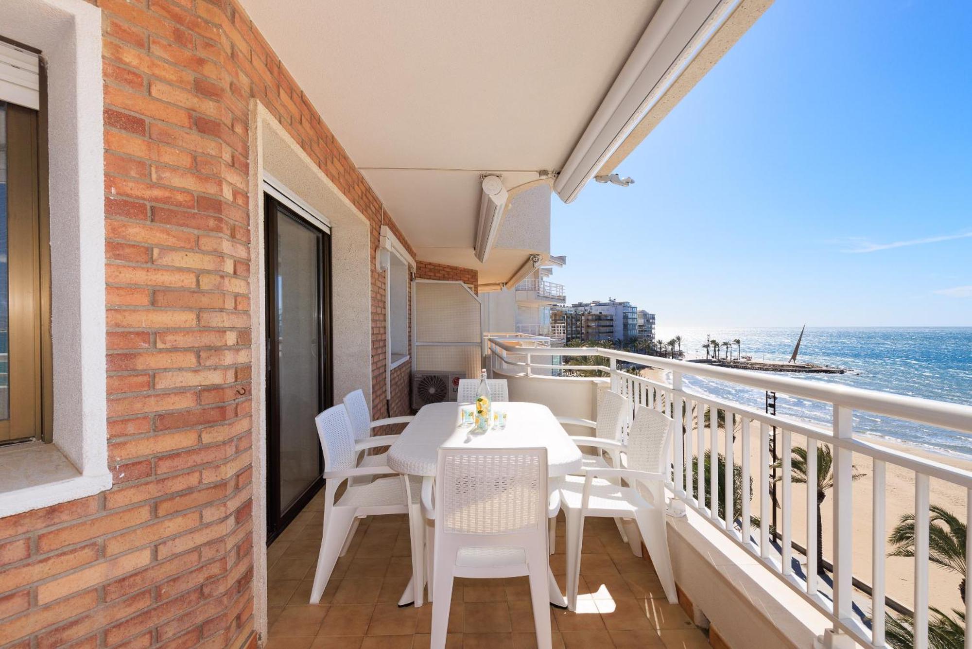 Uhc Santillana Family Complex Salou Exterior foto